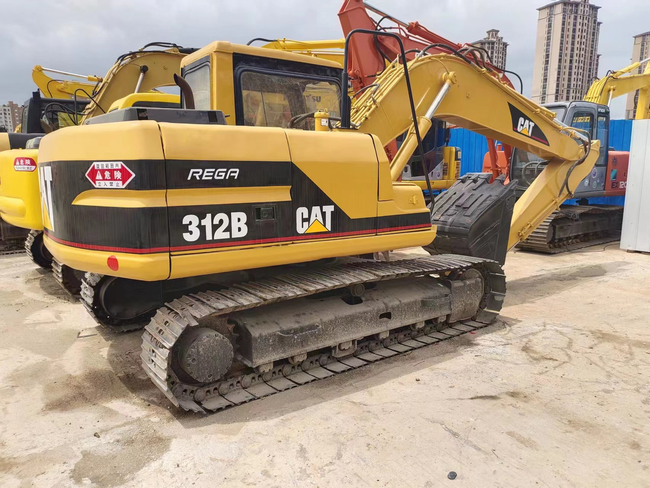 CATERPILLAR 312B - Crawler excavator: picture 1 CATERPILLAR 312B - Crawler excavator: picture 1
