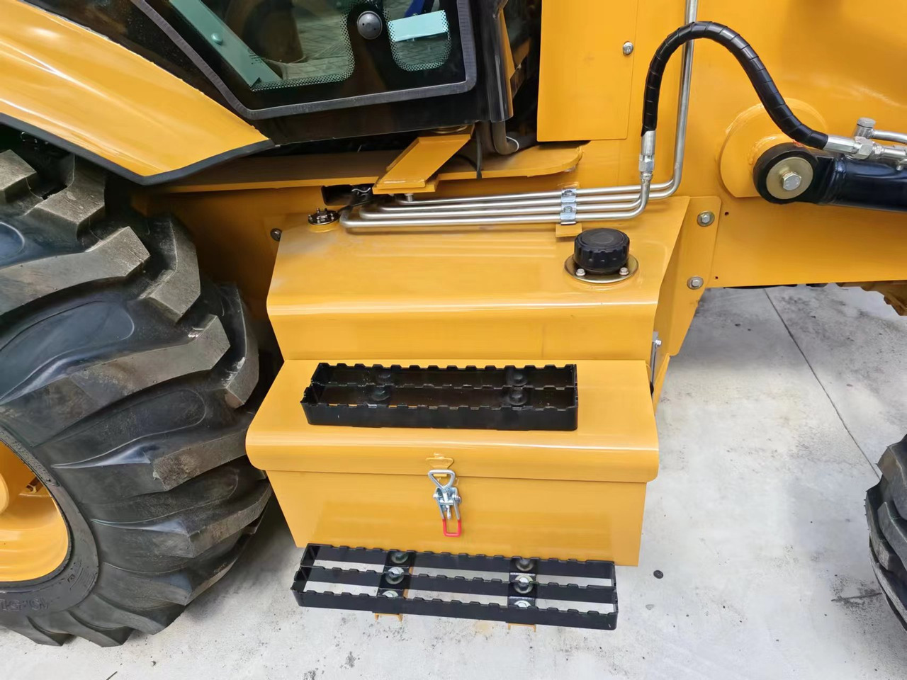 CATERPILLAR 420F - Backhoe loader: picture 5 CATERPILLAR 420F - Backhoe loader: picture 5