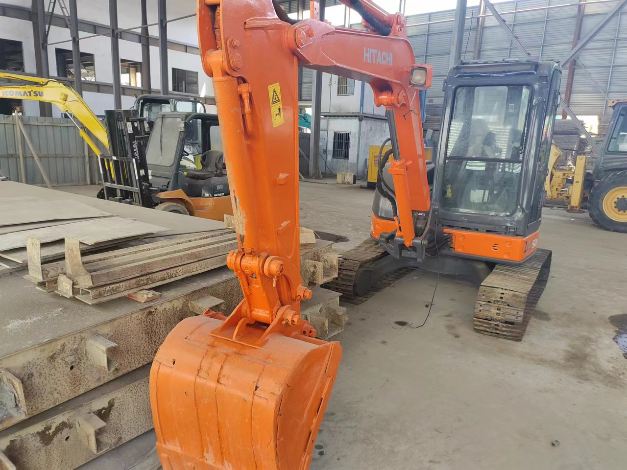 HITACHI ZX50U mini digger ZX55 ZX60 ZX70 small excavator - Mini excavator: picture 2 HITACHI ZX50U mini digger ZX55 ZX60 ZX70 small excavator - Mini excavator: picture 2