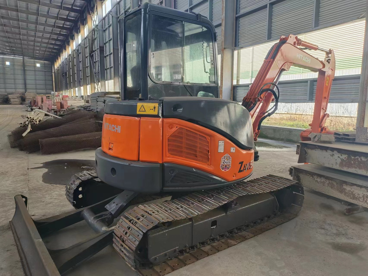HITACHI ZX50U mini digger ZX55 ZX60 ZX70 small excavator - Mini excavator: picture 3 HITACHI ZX50U mini digger ZX55 ZX60 ZX70 small excavator - Mini excavator: picture 3
