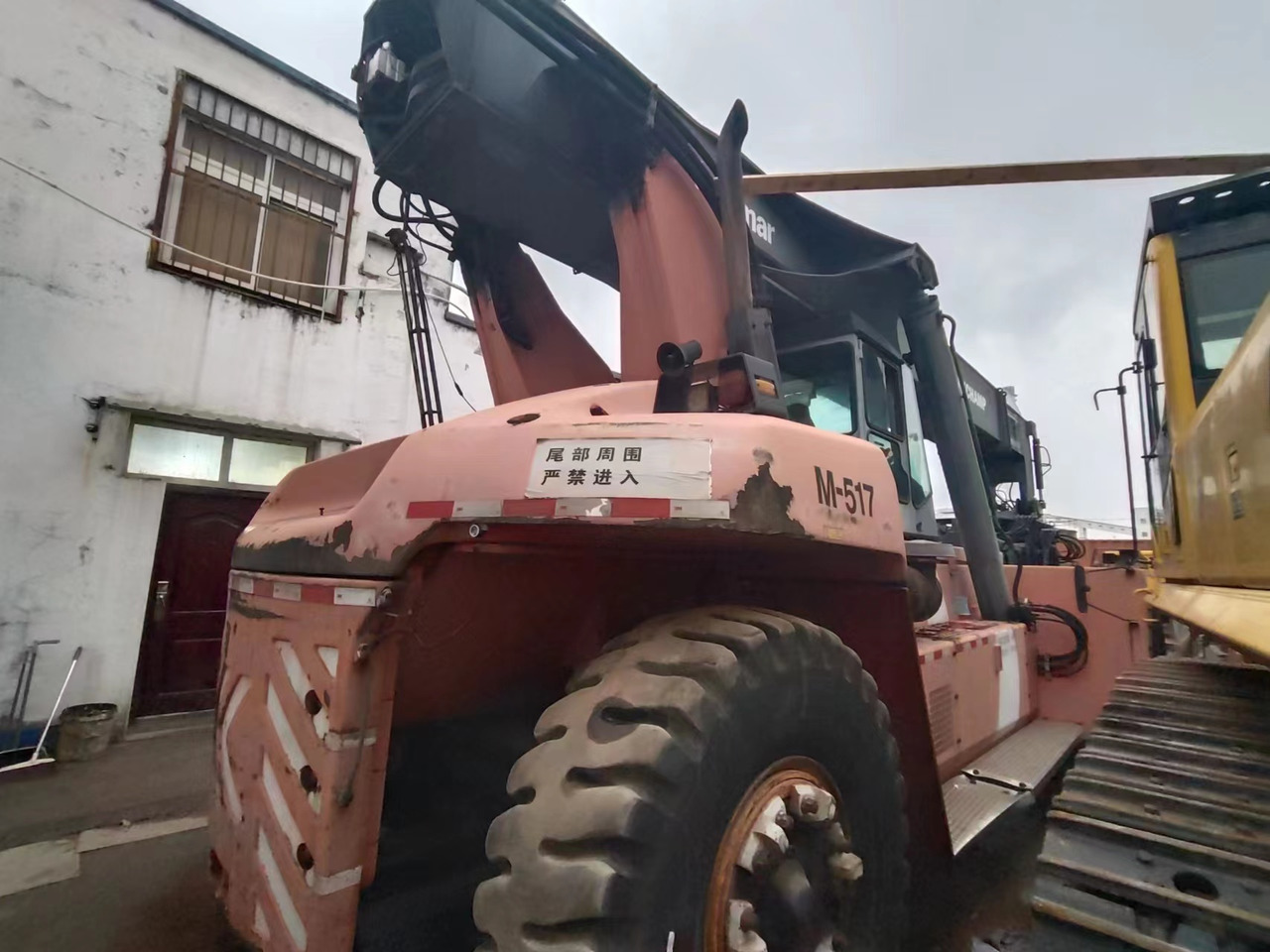 Reach stacker KALMAR DRF450: picture 6