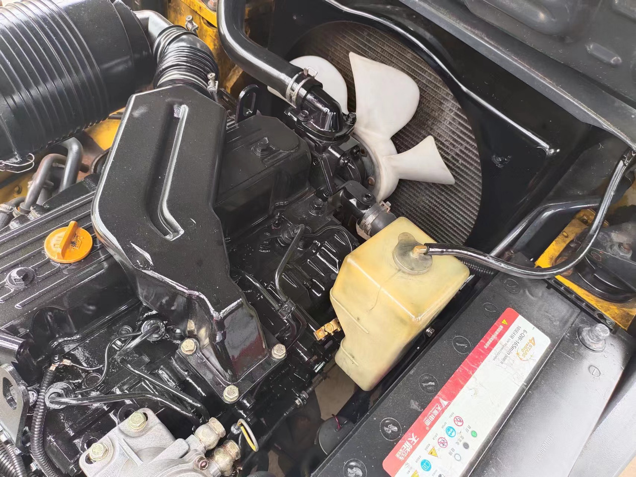 KOMATSU FD30 - Diesel forklift: picture 4 KOMATSU FD30 - Diesel forklift: picture 4