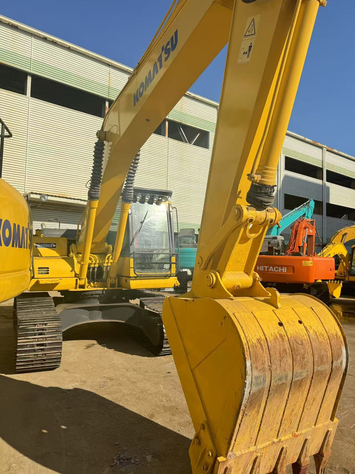 Crawler excavator KOMATSU PC200-8: picture 8 Crawler excavator KOMATSU PC200-8: picture 8