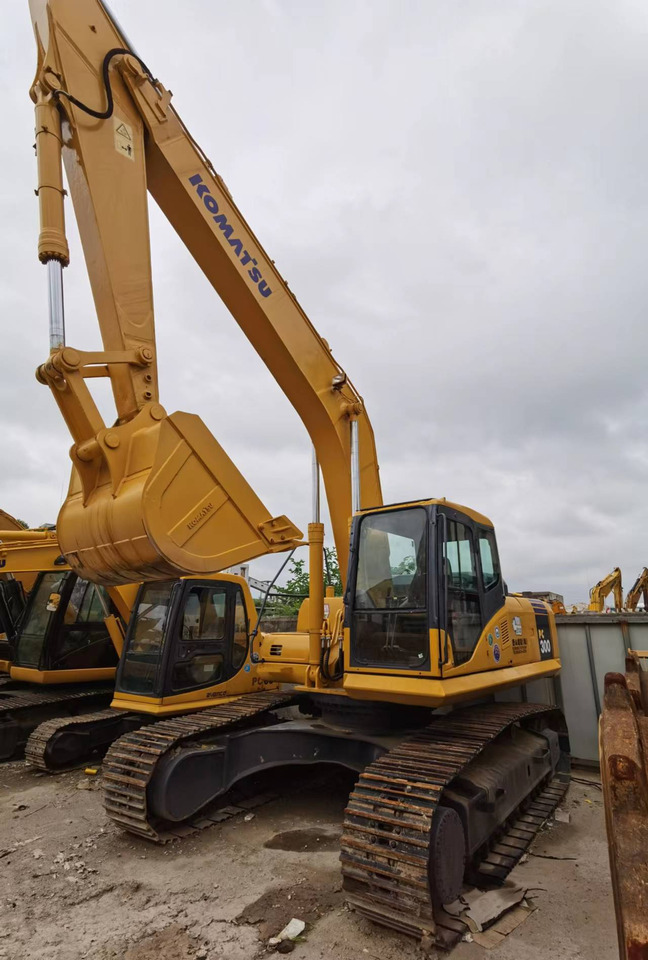 KOMATSU PC300-7 - Crawler excavator: picture 2 KOMATSU PC300-7 - Crawler excavator: picture 2