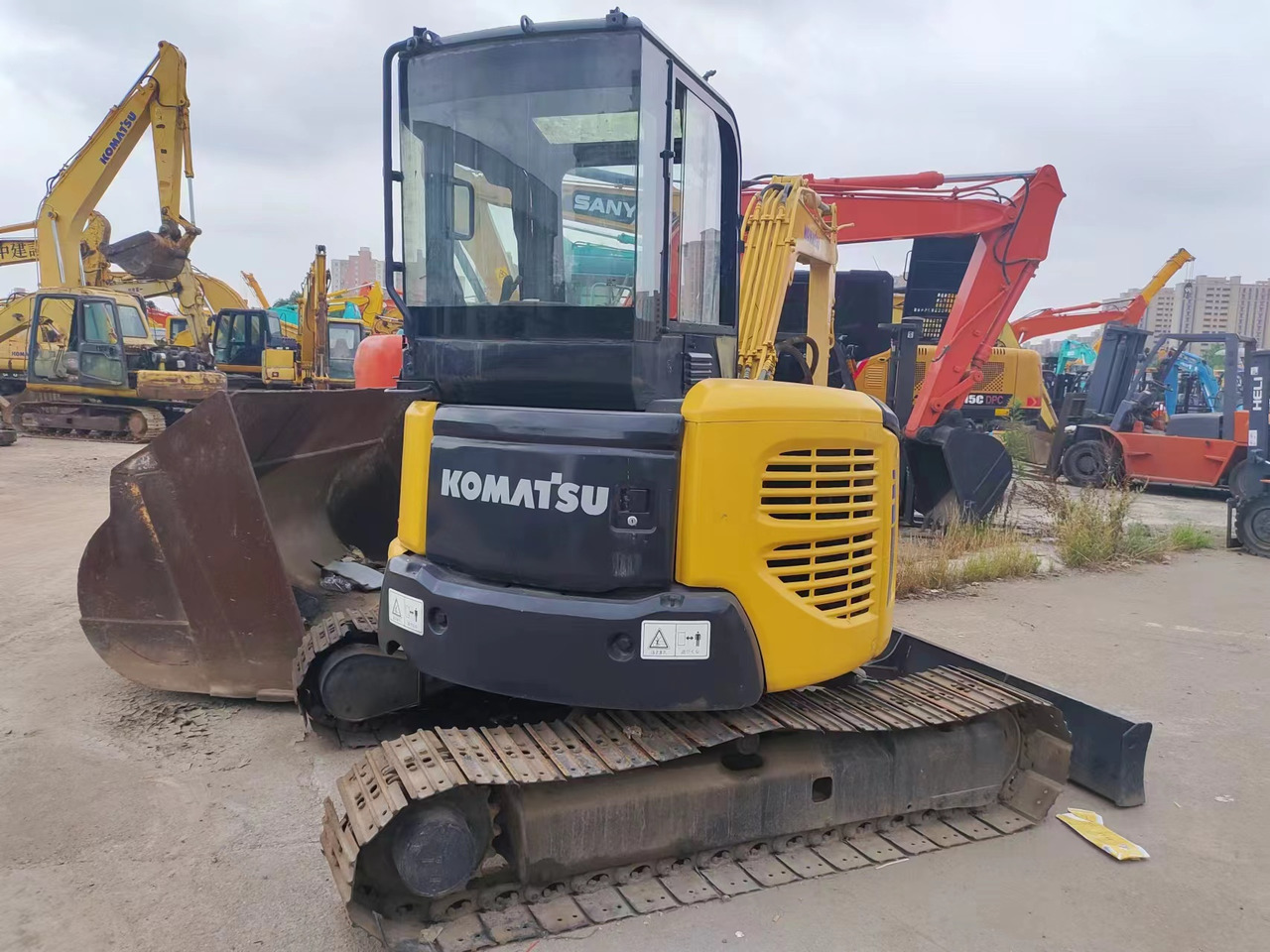 KOMATSU PC40MR - Mini excavator: picture 2 KOMATSU PC40MR - Mini excavator: picture 2
