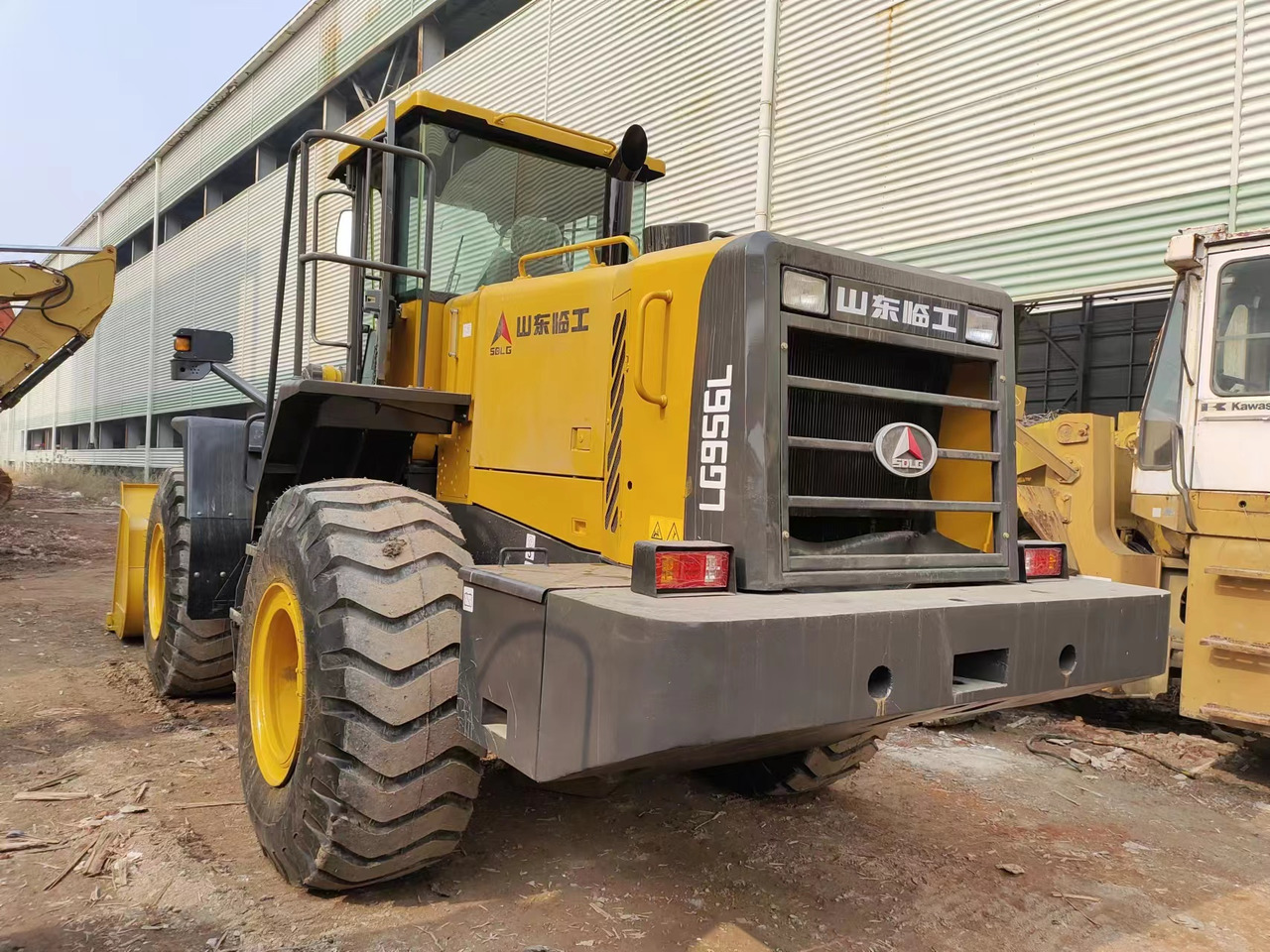 SDLG LG956L with CAT engine - Wheel loader: picture 2 SDLG LG956L with CAT engine - Wheel loader: picture 2