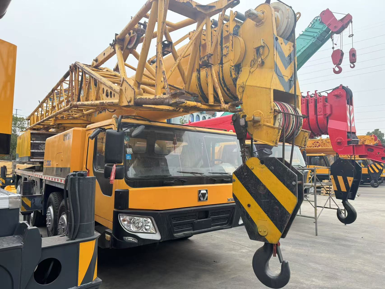 XCMG QY100K 100tons QY100K-2 - Mobile crane: picture 3 XCMG QY100K 100tons QY100K-2 - Mobile crane: picture 3