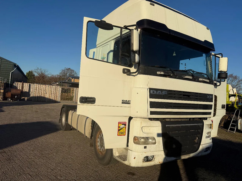 DAF XF 95.430 Tractor Unit - Tractor unit: picture 1 DAF XF 95.430 Tractor Unit - Tractor unit: picture 1