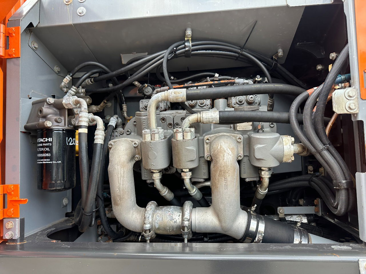 Crawler excavator Hitachi ZX350LC-6: picture 16 Crawler excavator Hitachi ZX350LC-6: picture 16