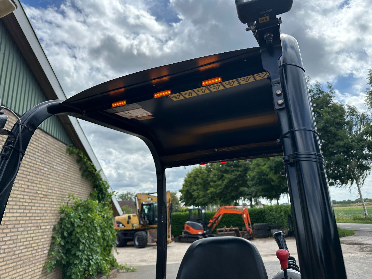 Mini excavator JCB 8026: picture 10