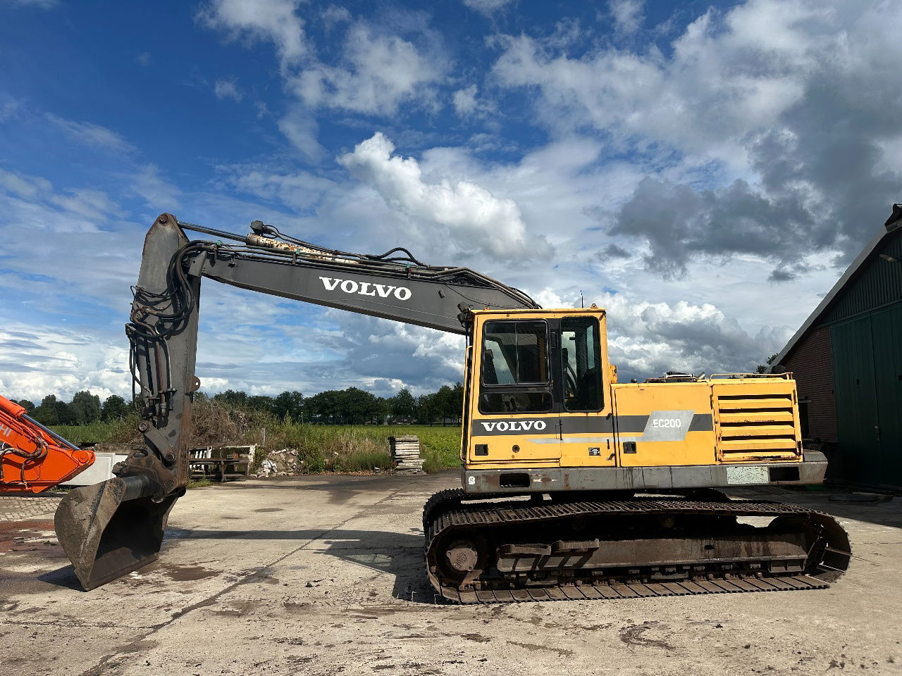 Volvo EC200 - Crawler excavator: picture 1 Volvo EC200 - Crawler excavator: picture 1