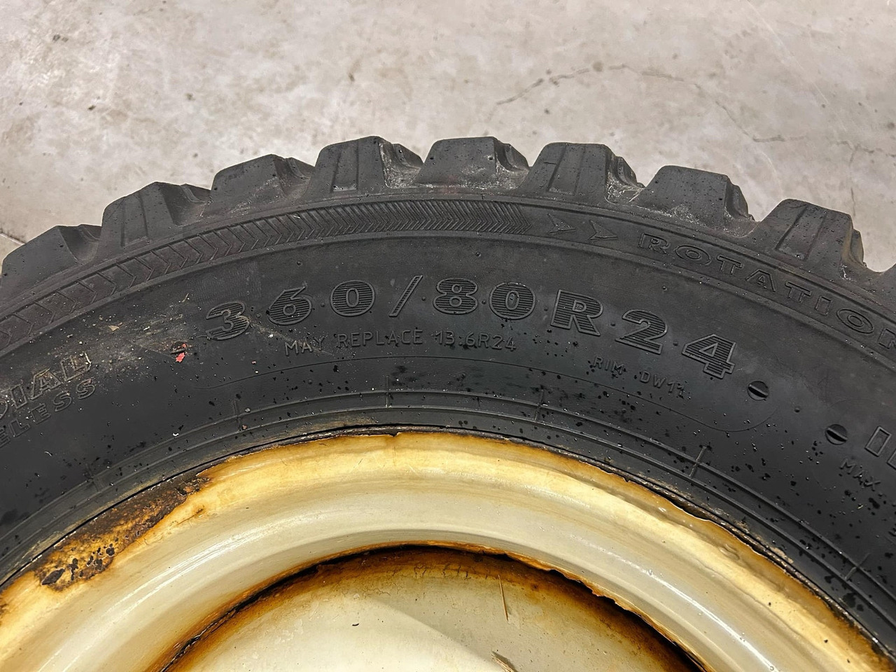 Andre TRI 2 Vinterdekk - Wheel and tire package for Agricultural machinery: picture 5 Andre TRI 2 Vinterdekk - Wheel and tire package for Agricultural machinery: picture 5