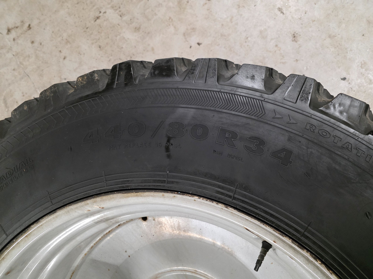 Andre TRI 2 Vinterdekk - Wheel and tire package for Agricultural machinery: picture 5 Andre TRI 2 Vinterdekk - Wheel and tire package for Agricultural machinery: picture 5