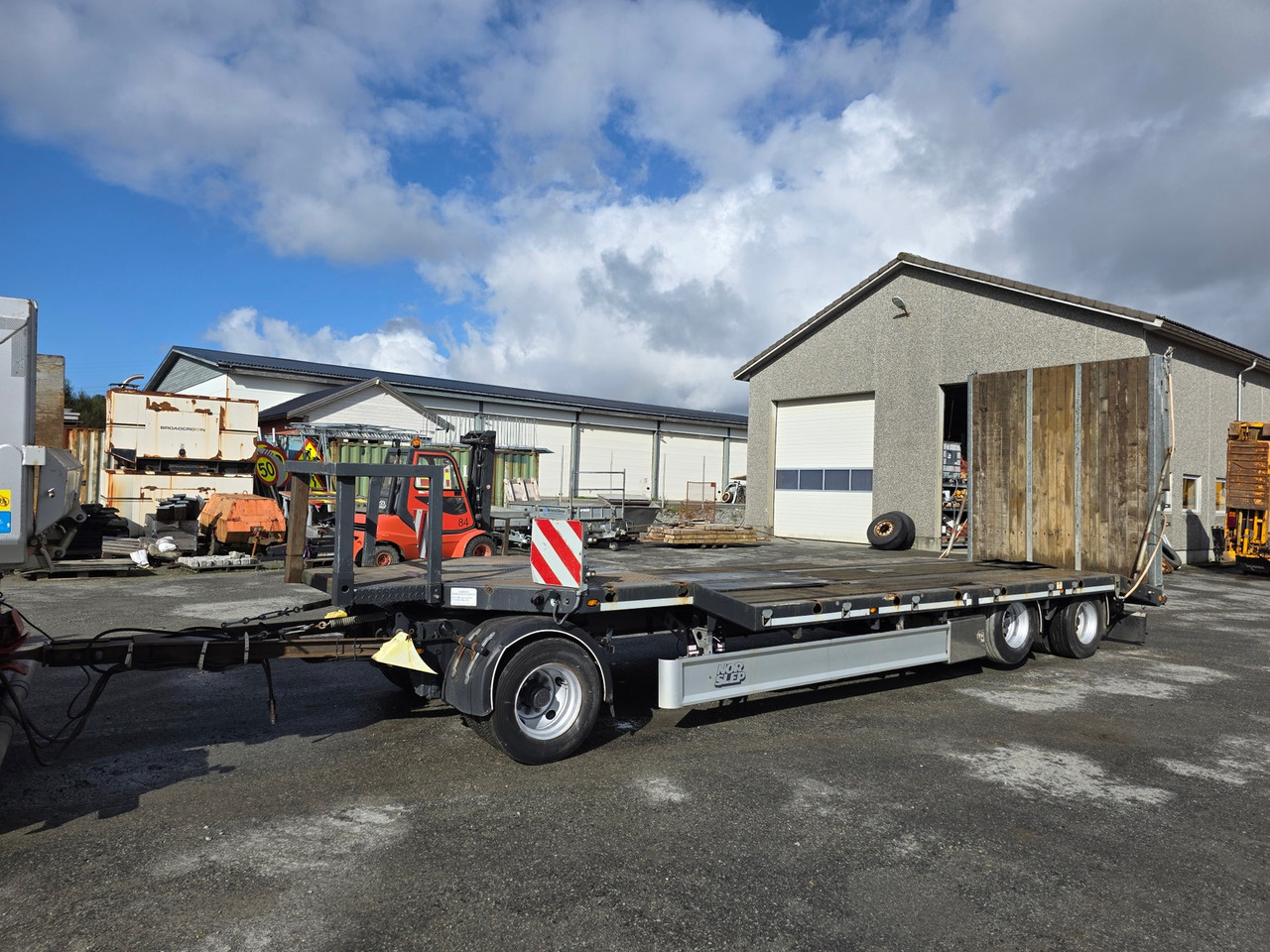 Low loader trailer Fliegl Maskinhenger: picture 1