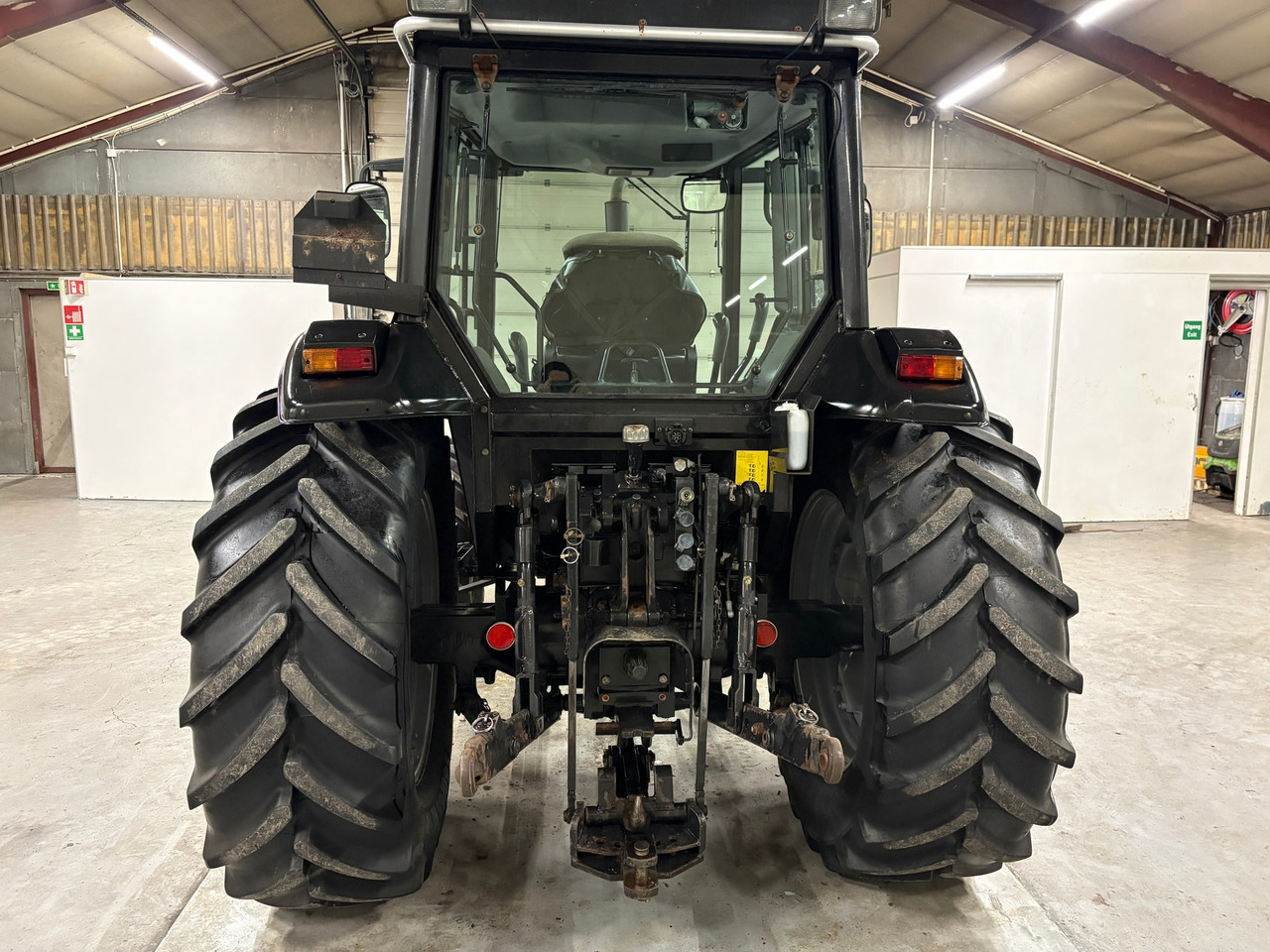 Massey Ferguson 4455 - Farm tractor: picture 4 Massey Ferguson 4455 - Farm tractor: picture 4