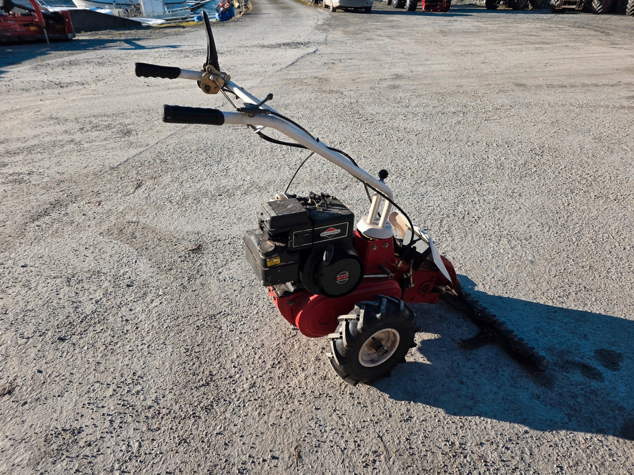 Slåmaskin - Garden mower: picture 1 Slåmaskin - Garden mower: picture 1