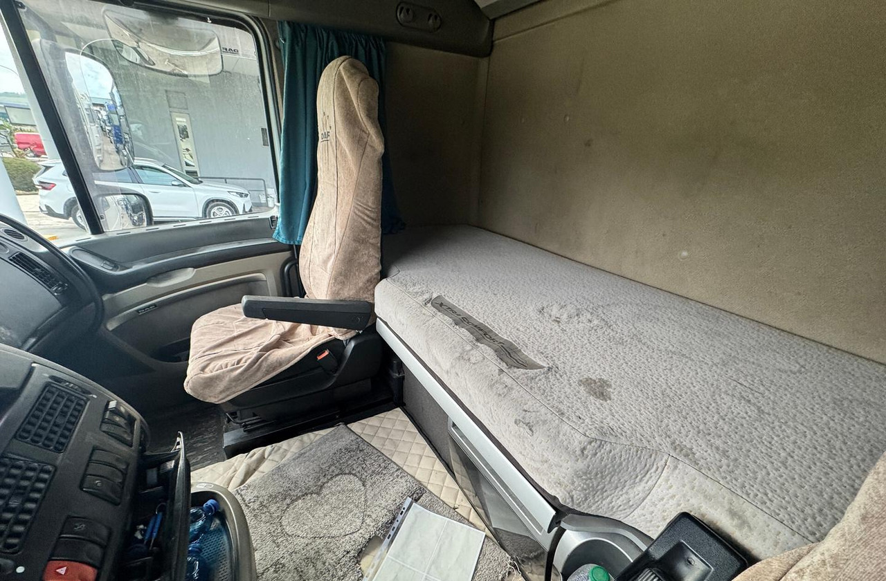 DAF XF 105.460 - 2010 - AUTOMATICO - Tractor unit: picture 4 DAF XF 105.460 - 2010 - AUTOMATICO - Tractor unit: picture 4