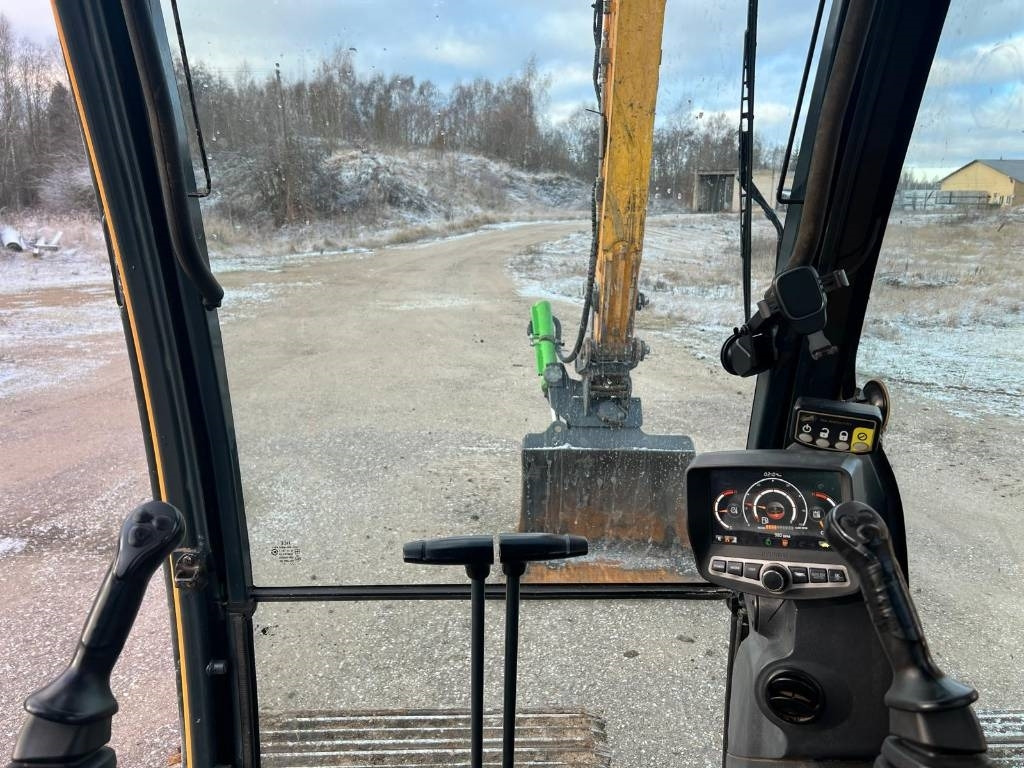 Crawler excavator Hyundai Robex 140 LC-9: picture 29
