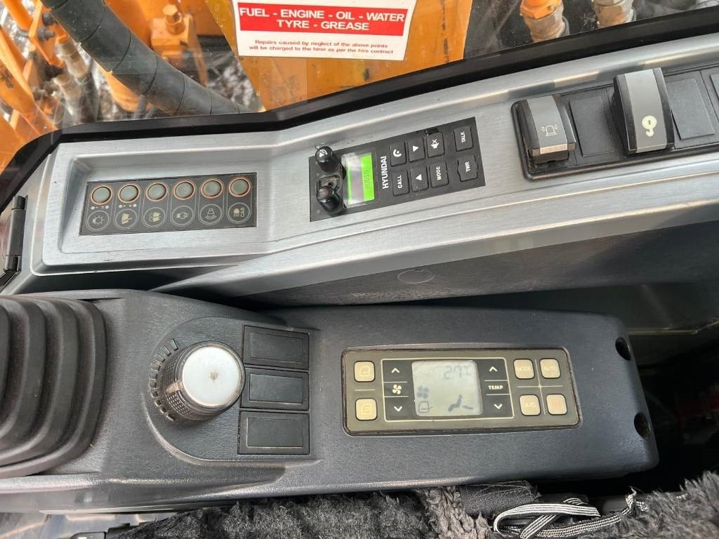 Crawler excavator Hyundai Robex 140 LC-9: picture 28