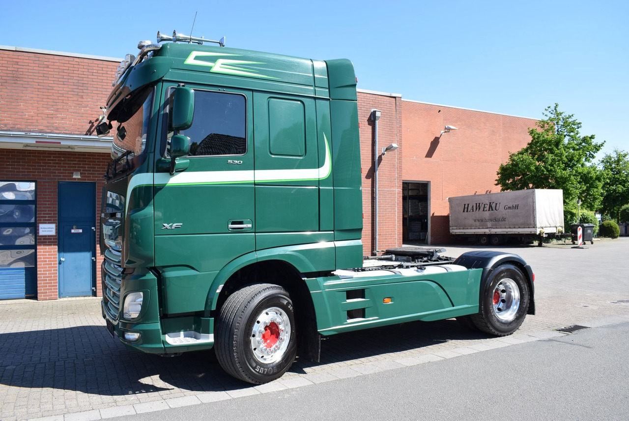 DAF XF 530 FT Retarder Leder Standklima Hydraulik - Tractor unit: picture 2 DAF XF 530 FT Retarder Leder Standklima Hydraulik - Tractor unit: picture 2