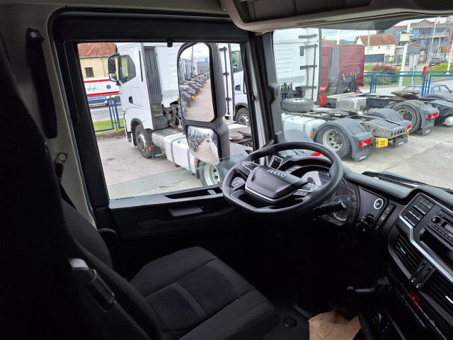 IVECO Massif ne postoji - Tractor unit: picture 3 IVECO Massif ne postoji - Tractor unit: picture 3