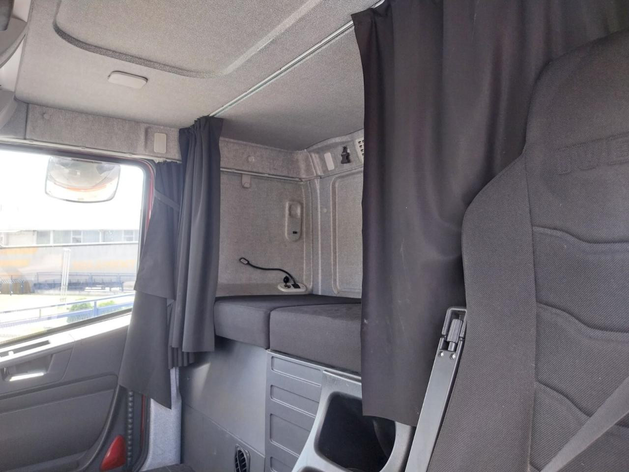 IVECO Stralis AS440S40TP - Tractor unit: picture 5 IVECO Stralis AS440S40TP - Tractor unit: picture 5
