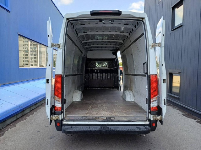IVECO Daily 35S16 V - Panel van: picture 5 IVECO Daily 35S16 V - Panel van: picture 5