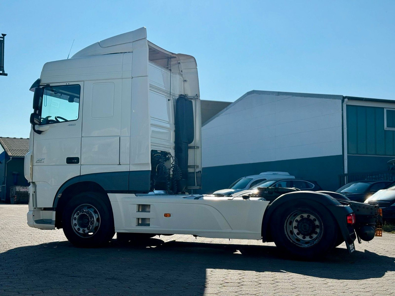 DAF XF 460 Retarter+Standklima+2xTank - Tractor unit: picture 4 DAF XF 460 Retarter+Standklima+2xTank - Tractor unit: picture 4