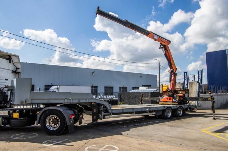 Castera CRANE/KRAN/GRUE-PALFINGER 22002 (2xHydr.) - Low loader semi-trailer: picture 1 Castera CRANE/KRAN/GRUE-PALFINGER 22002 (2xHydr.) - Low loader semi-trailer: picture 1