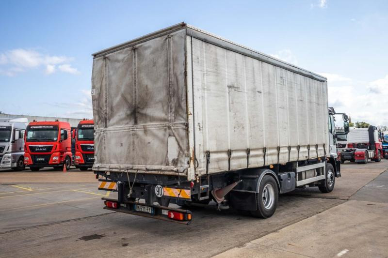Iveco EUROCARGO 160E25 - Curtainsider truck: picture 3 Iveco EUROCARGO 160E25 - Curtainsider truck: picture 3