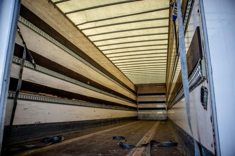 Lecitrailer FOURGON+DHOLLANDIA - Closed box semi-trailer: picture 5 Lecitrailer FOURGON+DHOLLANDIA - Closed box semi-trailer: picture 5