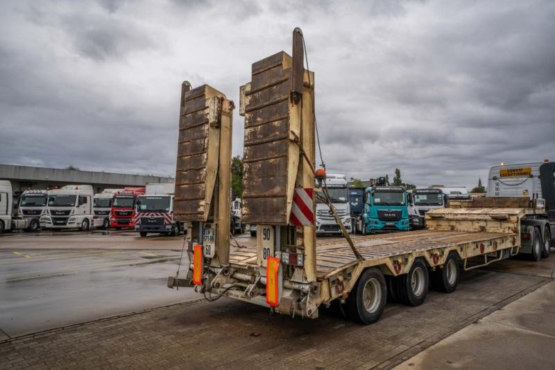 Louault VF9-SR33A547-54 T - Low loader semi-trailer: picture 4 Louault VF9-SR33A547-54 T - Low loader semi-trailer: picture 4