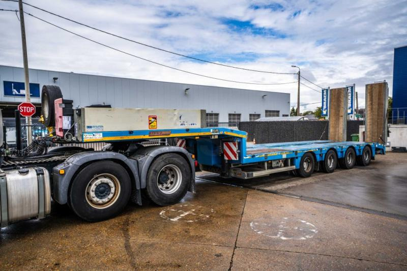 MAX TRAILER MAX TRAILER 110-F-S44+3XSTEERING/DIR. - Low loader semi-trailer: picture 1 MAX TRAILER MAX TRAILER 110-F-S44+3XSTEERING/DIR. - Low loader semi-trailer: picture 1
