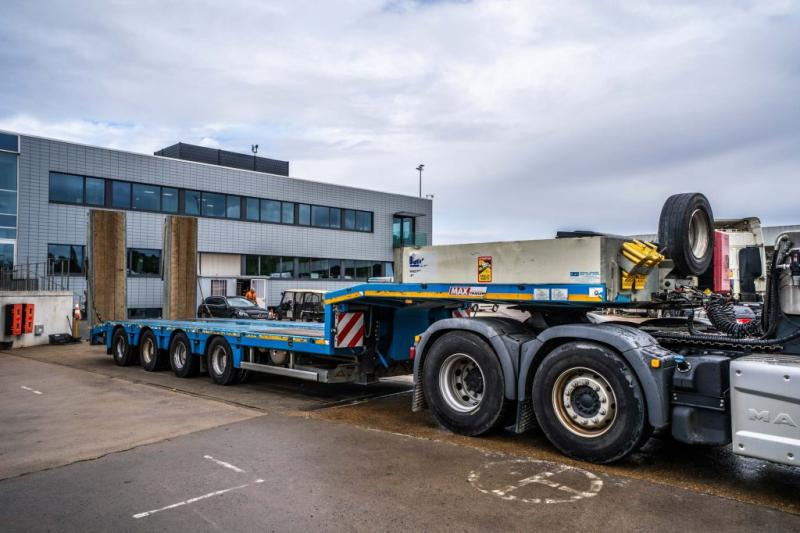 MAX TRAILER MAX TRAILER 110-F-S44+3XSTEERING/DIR. - Low loader semi-trailer: picture 2 MAX TRAILER MAX TRAILER 110-F-S44+3XSTEERING/DIR. - Low loader semi-trailer: picture 2