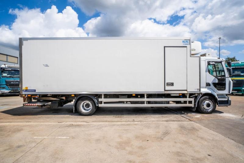 Renault MIDLUM 220 DXI (16t)+CARRIER+DHOLLANDIA - Refrigerator truck: picture 3 Renault MIDLUM 220 DXI (16t)+CARRIER+DHOLLANDIA - Refrigerator truck: picture 3
