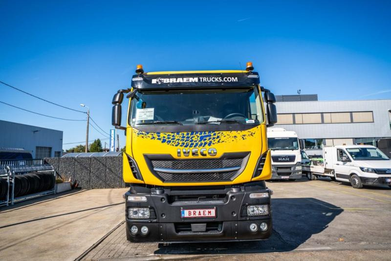 Iveco 570 W-WAY + INTARDER+HYDR. - Tractor unit: picture 2 Iveco 570 W-WAY + INTARDER+HYDR. - Tractor unit: picture 2