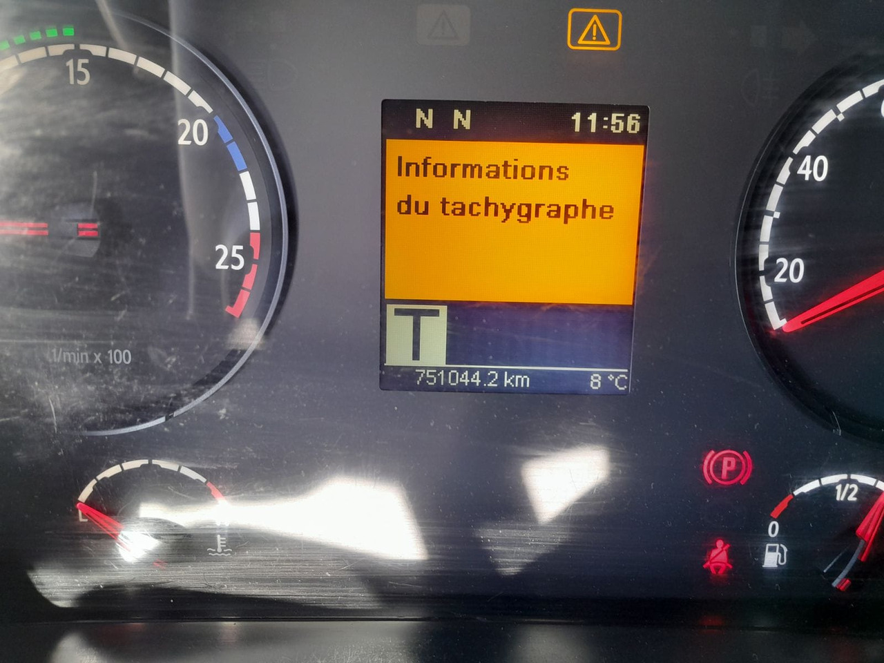 SCANIA R420 - Tractor unit: picture 2 SCANIA R420 - Tractor unit: picture 2