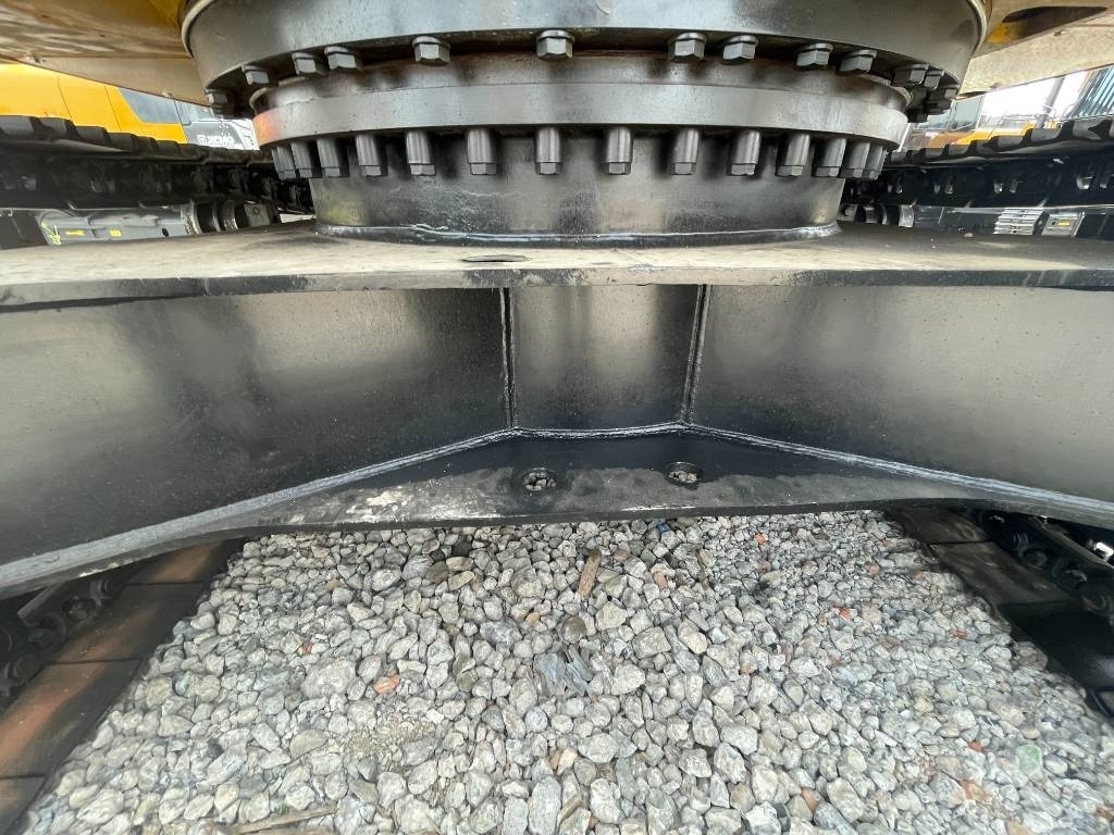 CAT 336D2 - Crawler excavator: picture 3 CAT 336D2 - Crawler excavator: picture 3