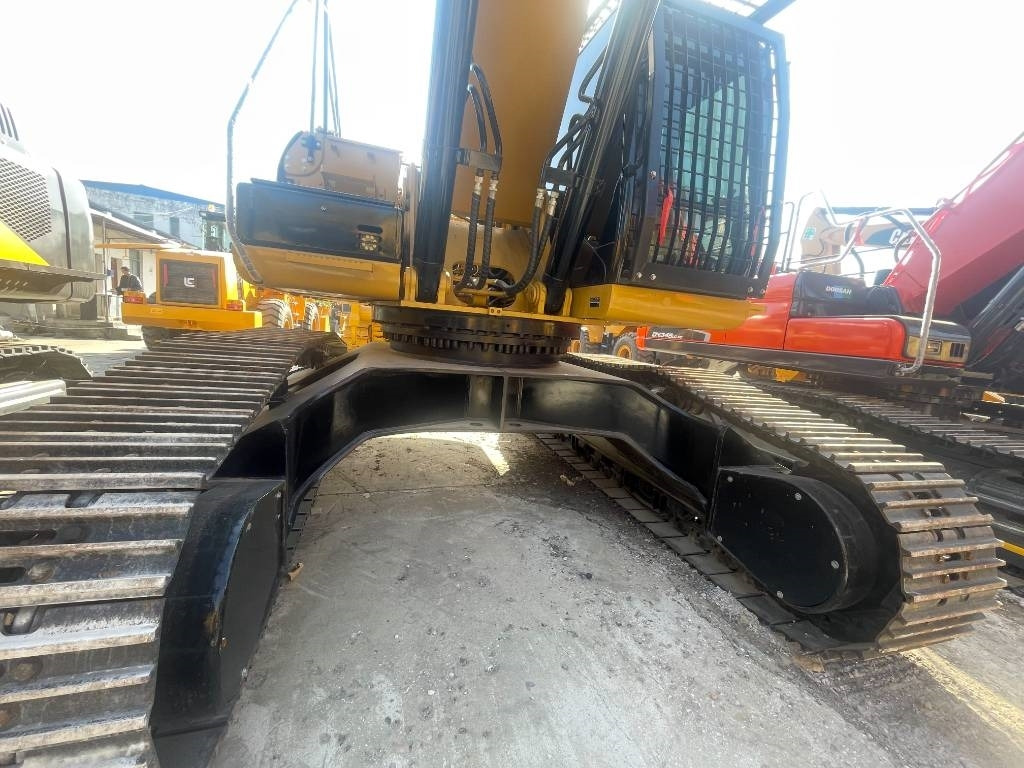 CAT 340D2L - Crawler excavator: picture 3 CAT 340D2L - Crawler excavator: picture 3