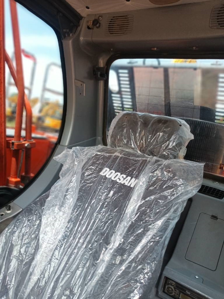 Doosan DX300LC - Crawler excavator: picture 5 Doosan DX300LC - Crawler excavator: picture 5