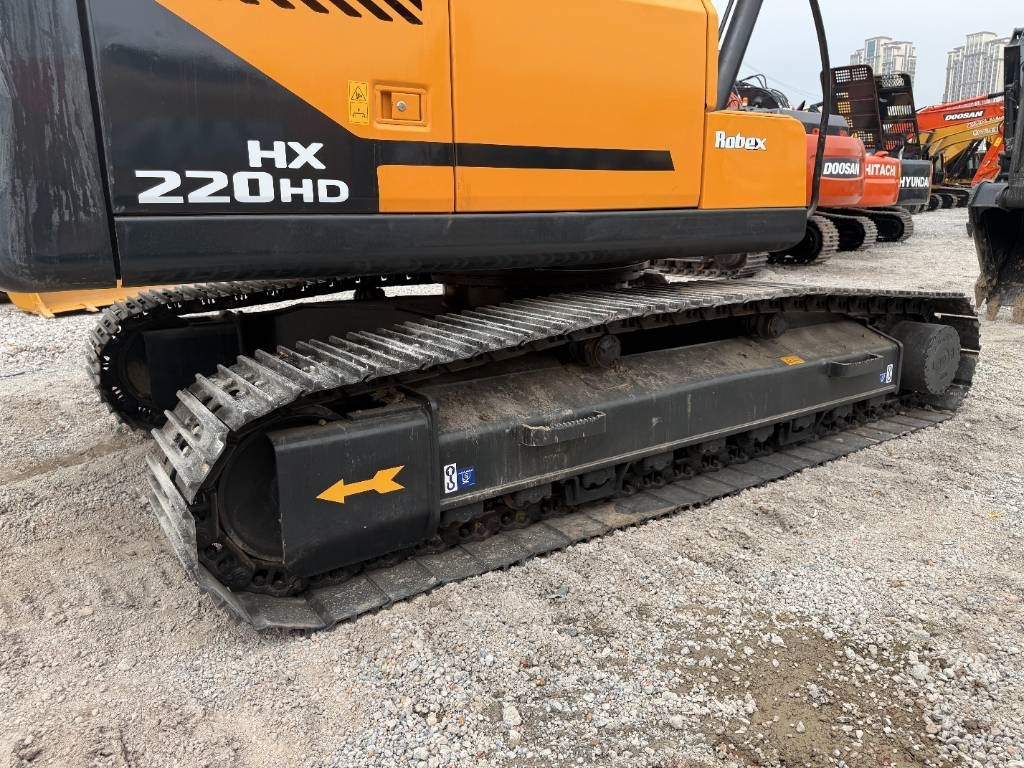 Hyundai HX 220  - Crawler excavator: picture 3 Hyundai HX 220  - Crawler excavator: picture 3