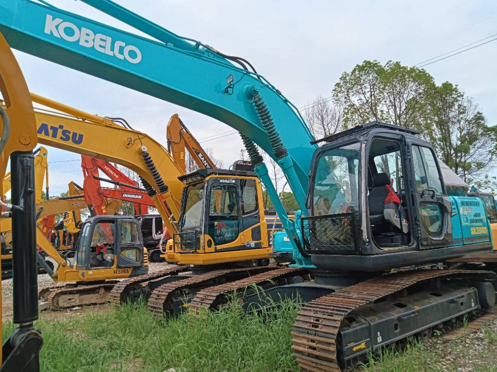 Crawler excavator Kobelco SK 200 Dynamic Acera: picture 1