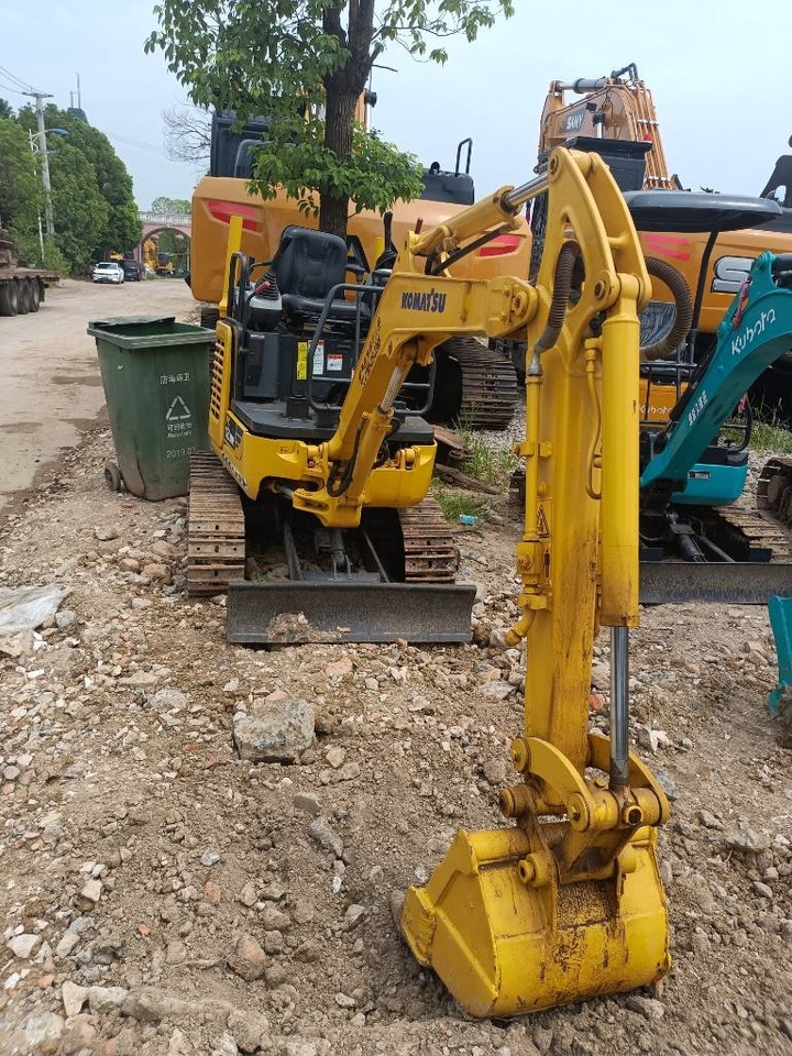 Komatsu PC 18 - Crawler excavator: picture 2 Komatsu PC 18 - Crawler excavator: picture 2
