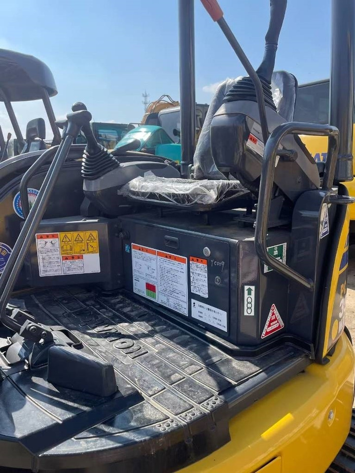 Komatsu PC 35 - Mini excavator: picture 3 Komatsu PC 35 - Mini excavator: picture 3