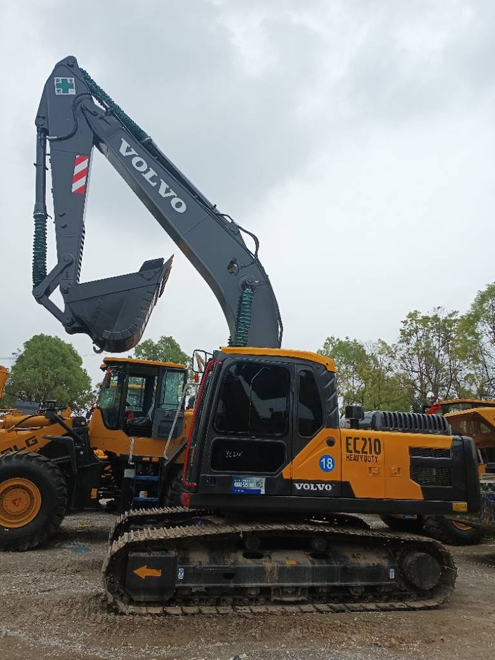 Volvo EC 210  - Crawler excavator: picture 1 Volvo EC 210  - Crawler excavator: picture 1