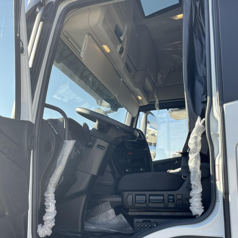 Tractor unit Iveco S-WAY, 530, AS440S53TP: picture 13