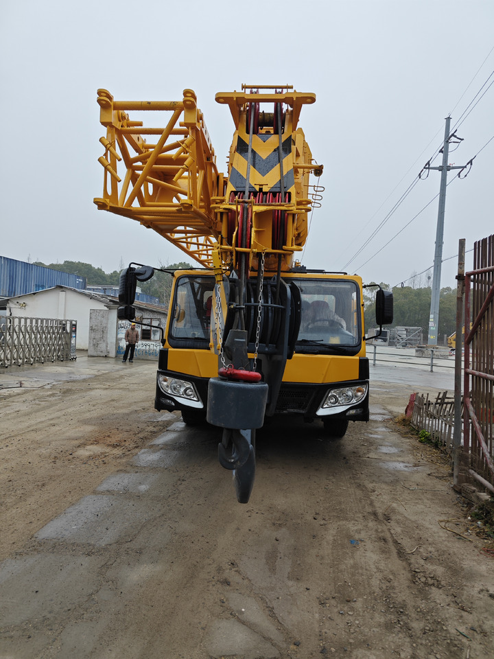 XCMG QY70K QY70KC XCT70 70T Crane - Mobile crane: picture 3 XCMG QY70K QY70KC XCT70 70T Crane - Mobile crane: picture 3