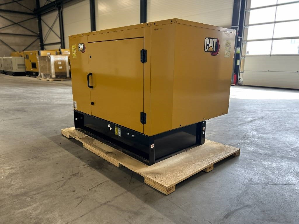 CAT DE13.5E3 - 13.5 kVA Generator - DPX-18001 - Generator set: picture 3 CAT DE13.5E3 - 13.5 kVA Generator - DPX-18001 - Generator set: picture 3