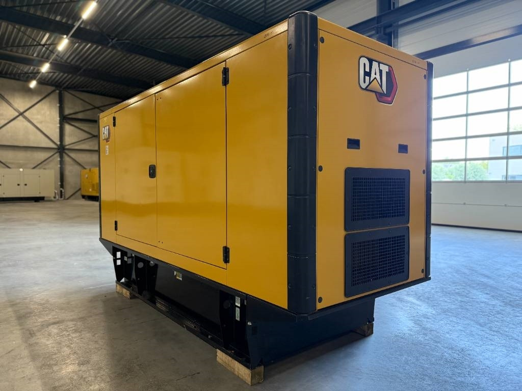 CAT DE220E0 - 220 kVA Surplus genset - DPX-18018-30 - Generator set: picture 3 CAT DE220E0 - 220 kVA Surplus genset - DPX-18018-30 - Generator set: picture 3