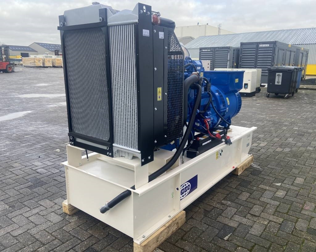 FG Wilson P250-5 - 250 kVA Open Genset - DPX-16013-O - Generator set: picture 3 FG Wilson P250-5 - 250 kVA Open Genset - DPX-16013-O - Generator set: picture 3